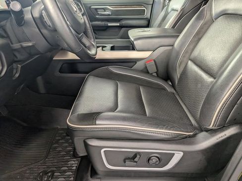 Used 2019 RAM 1500 Laramie image 13