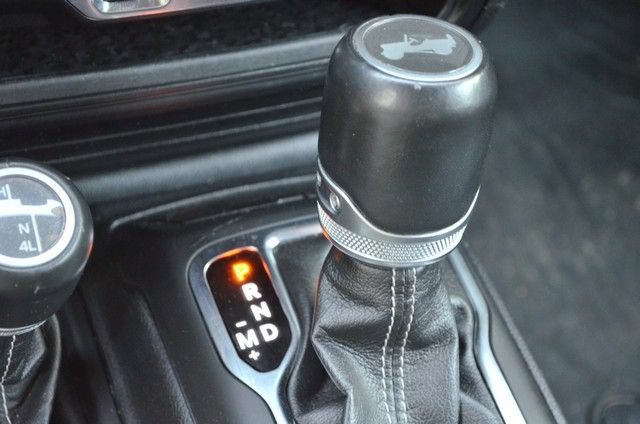 Used 2021 Jeep Wrangler Unlimited Sahara AWD/4WD image 29