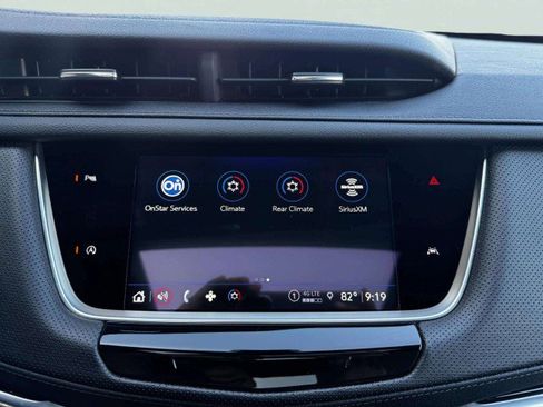 Used 2024 Cadillac XT6 Luxury w/ LPO, Floor Liner Package image 33