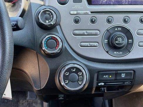 Used 2011 Honda Fit image 16