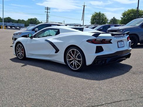 Used 2024 Chevrolet Corvette Stingray Premium Conv w/ Z51 Performance Package RWD image 7