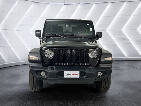 Used 2022 Jeep Wrangler Sport S image 2