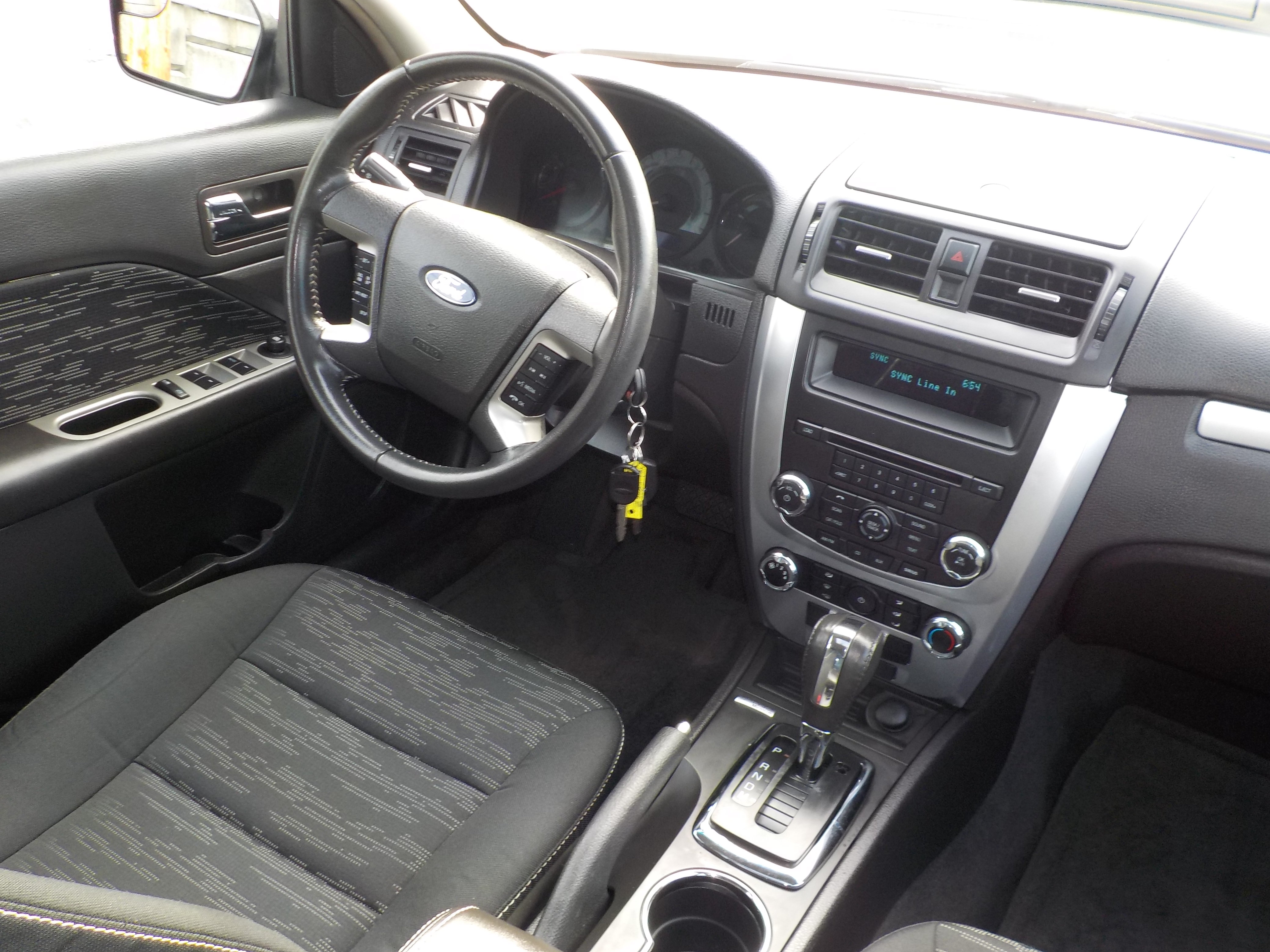 Used 2012 Ford Fusion SE FWD image 22