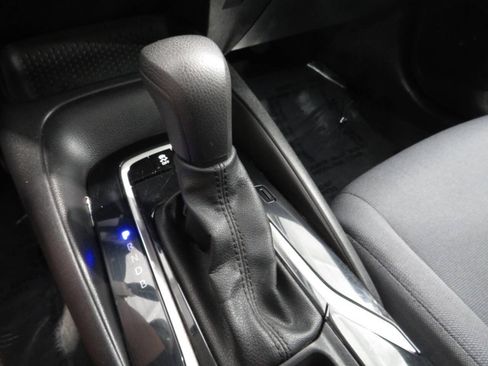 Used 2021 Toyota Corolla LE w/ Carpet Mat Package (TMS) FWD image 19