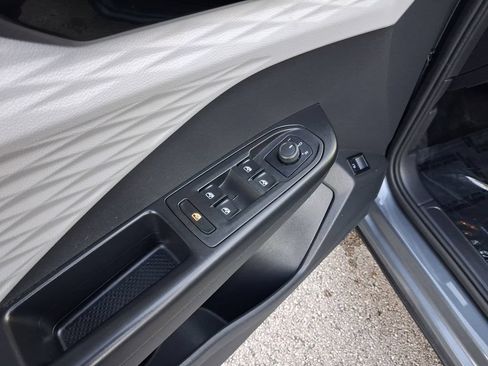 Certified 2023 Volkswagen Taos S FWD image 16