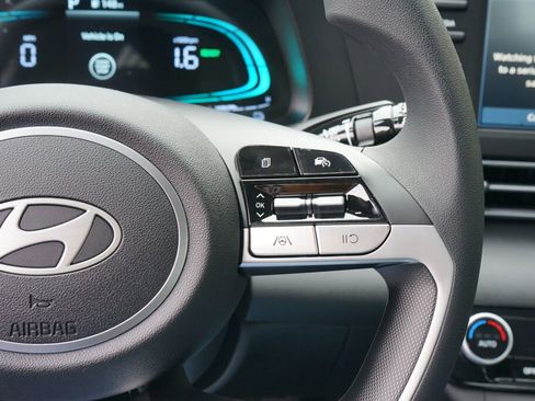 New 2025 Hyundai Elantra Blue image 15