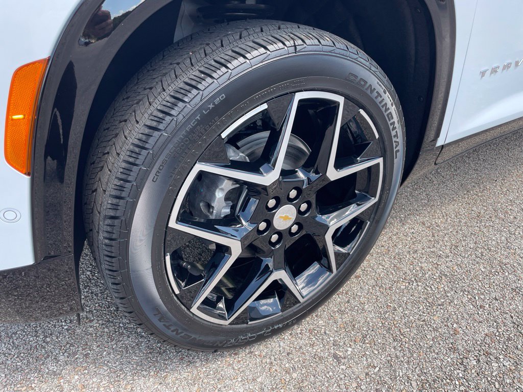 New 2026 Chevrolet Traverse High Country w/ LPO, Floor Liner Package FWD image 13