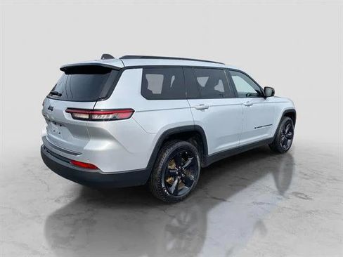Certified 2021 Jeep Grand Cherokee L Laredo image 6