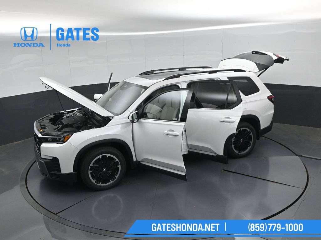 New 2026 Honda Pilot Touring image 56