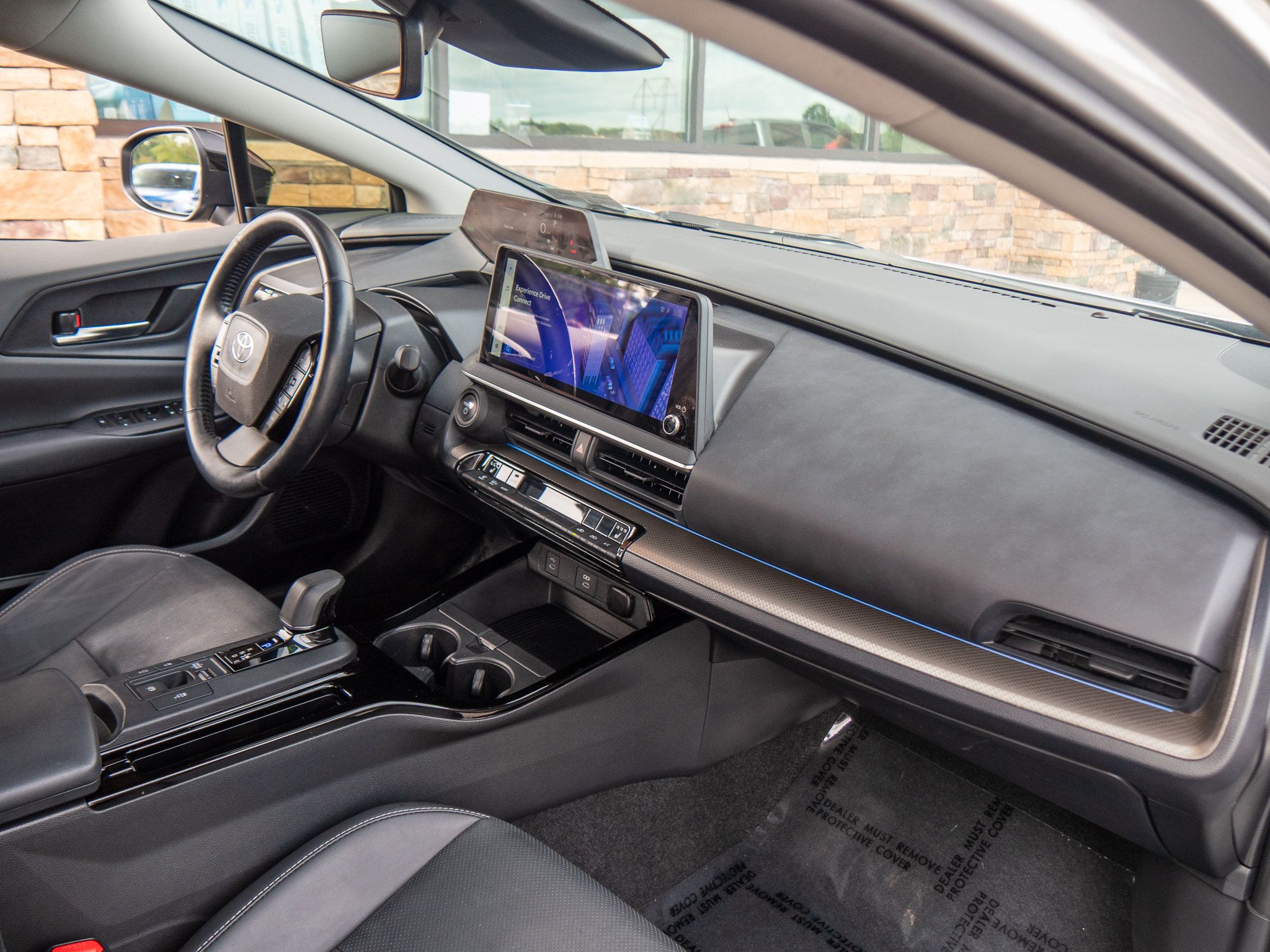 Used 2024 Toyota Prius XLE AWD/4WD image 14