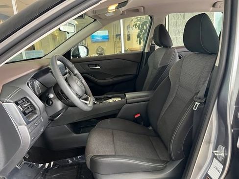 Used 2021 Nissan Rogue SV FWD image 10