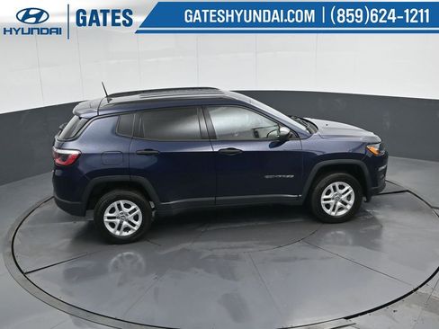 Used 2018 Jeep Compass Sport image 44