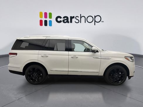 Used 2024 Lincoln Navigator Reserve AWD/4WD image 6