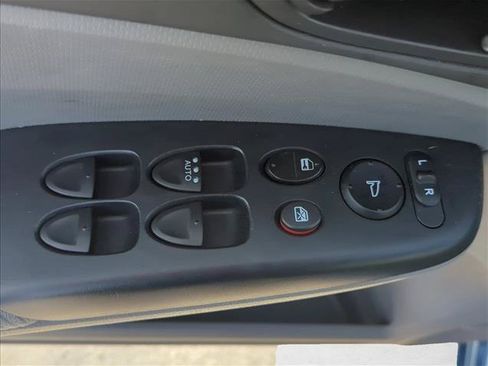 Used 2011 Honda Civic LX image 8