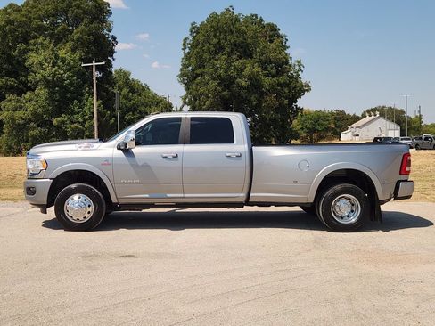 Used 2024 RAM 3500 Limited w/ Towing Technology Group AWD/4WD image 4