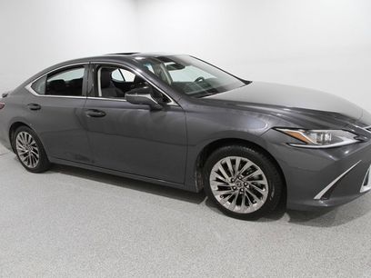 Certified 2025 Lexus ES 300h w/ Luxury Package