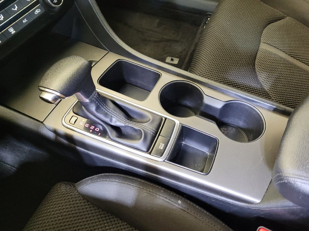 Used 2020 Kia Optima LX FWD image 26