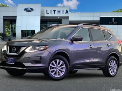 Used 2018 Nissan Rogue SV