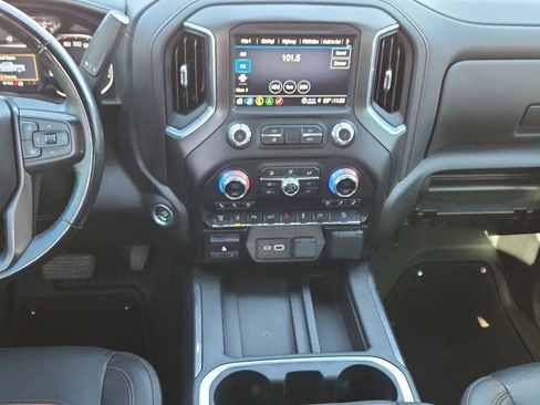 Used 2023 GMC Sierra 2500 AT4 w/ AT4 Preferred Package image 11
