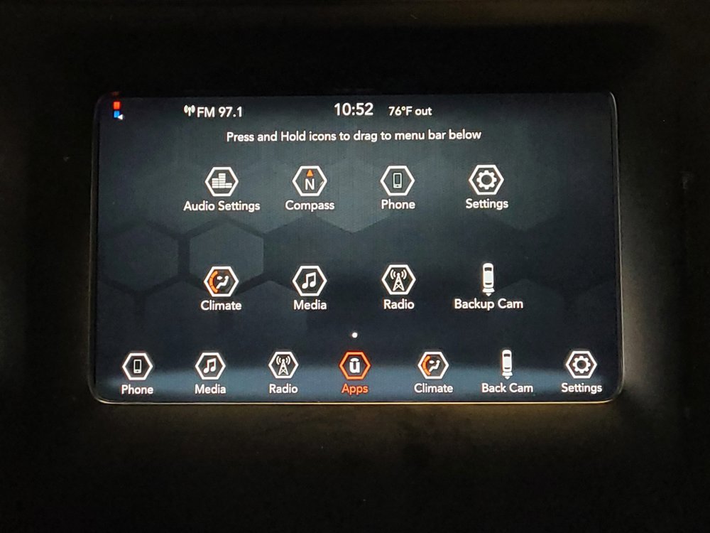 Used 2019 Jeep Cherokee Latitude w/ Popular Appearance Group FWD image 25