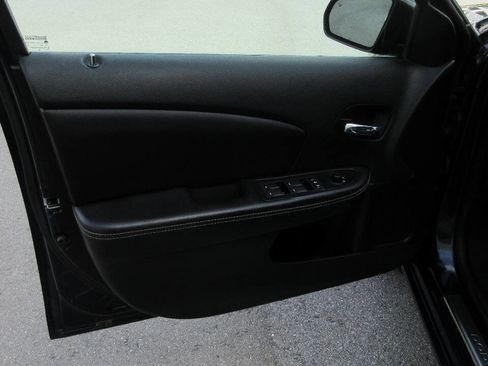 Used 2013 Dodge Avenger SXT w/ Rallye Appearance Group FWD image 12