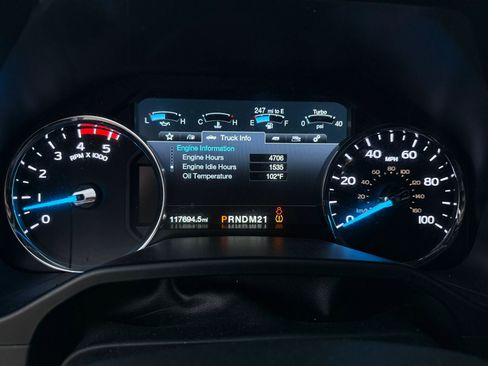 Used 2017 Ford F250 Lariat w/ Lariat Value Package image 12