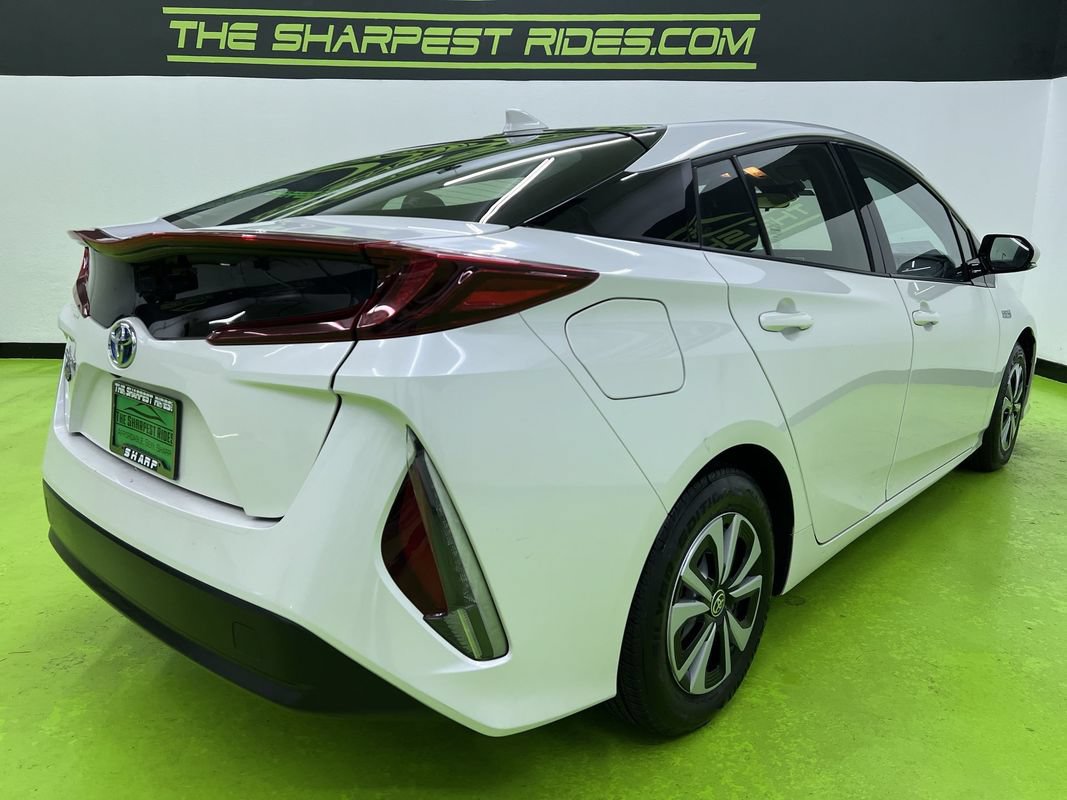 Used 2019 Toyota Prius Prime Plus w/ Carpet Mat Package FWD image 8