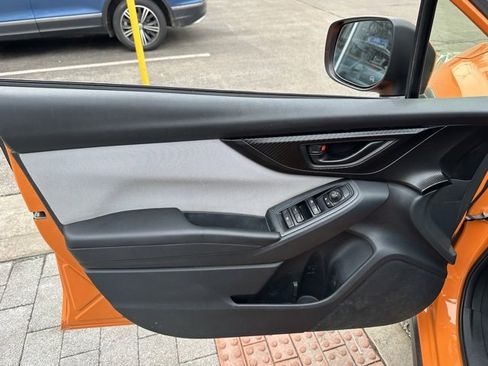 Used 2019 Subaru Crosstrek 2.0i Premium image 10