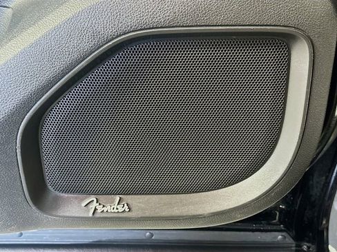 Used 2021 Nissan Titan PRO-4X w/ Pro-4x Utility Package AWD/4WD image 19