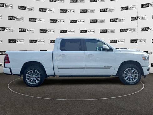 Used 2024 RAM 1500 Laramie AWD/4WD image 7