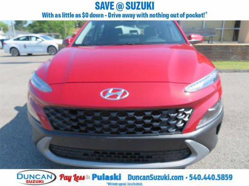 Used 2022 Hyundai Kona SE image 8