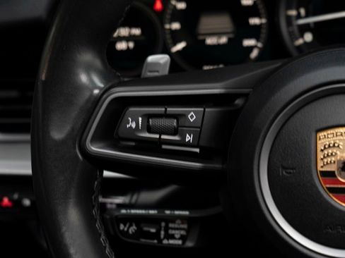 Used 2020 Porsche 911 Carrera 4S w/ Sport Package image 22