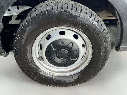 Used 2025 Ford Transit 250 148 Medium Roof image 28