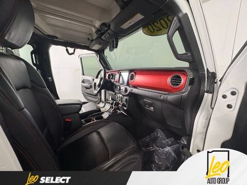Used 2020 Jeep Gladiator Rubicon AWD/4WD image 25