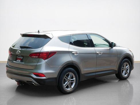 Used 2017 Hyundai Santa Fe Sport AWD/4WD image 3
