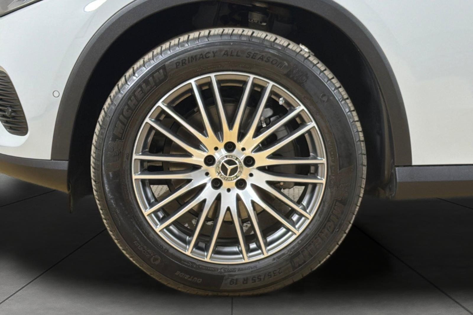 Used 2026 Mercedes-Benz GLC 300 image 25