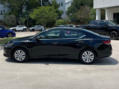 Used 2025 Nissan Sentra S FWD image 3