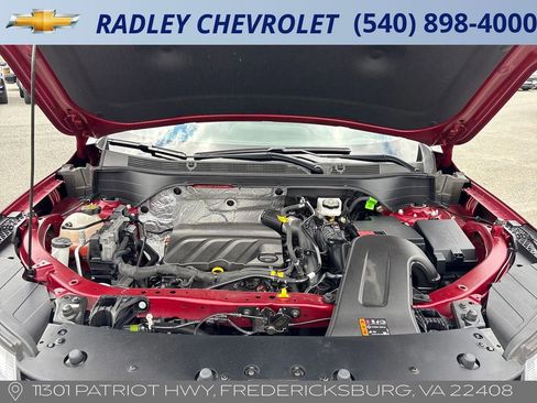 Certified 2025 Chevrolet Trax LT w/ LT Convenience Package FWD image 25