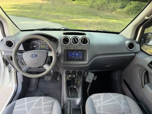Used 2011 Ford Transit Connect XLT FWD image 12