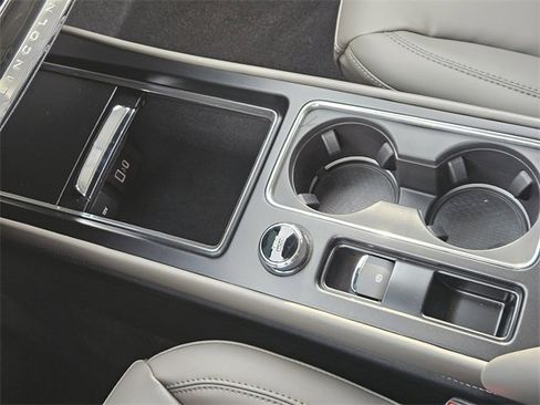 New 2026 Lincoln Corsair Premiere image 19