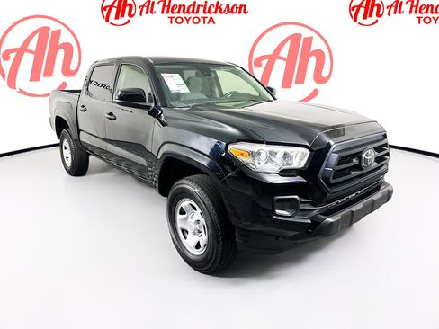 Used 2022 Toyota Tacoma SR image 1
