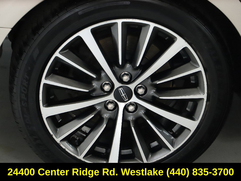Used 2017 Lincoln MKZ Premiere FWD image 12