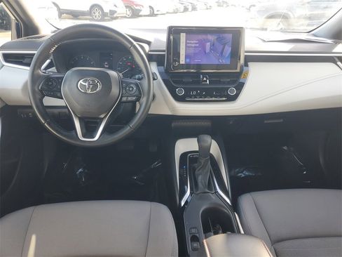 Used 2023 Toyota Corolla SE image 9