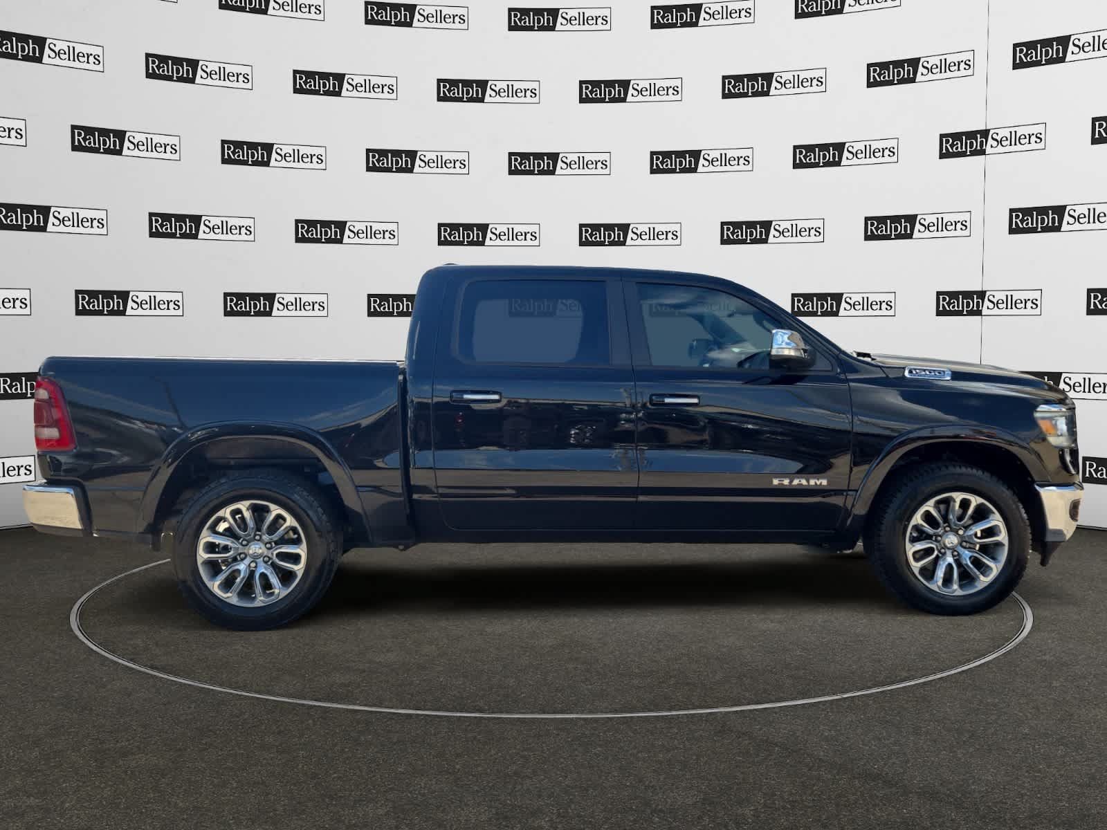 Used 2022 RAM 1500 Laramie AWD/4WD image 7
