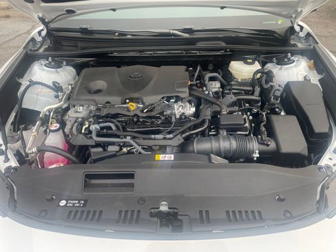 Used 2025 Toyota Camry LE image 31