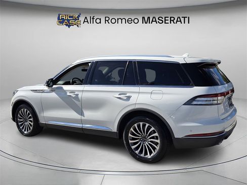Used 2020 Lincoln Aviator Reserve w/ Equipment Group 201A image 8