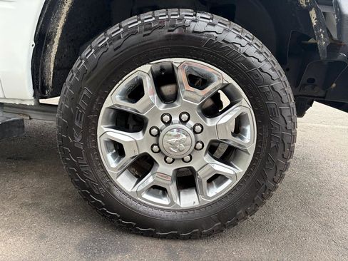 Used 2017 RAM 2500 Limited AWD/4WD image 18