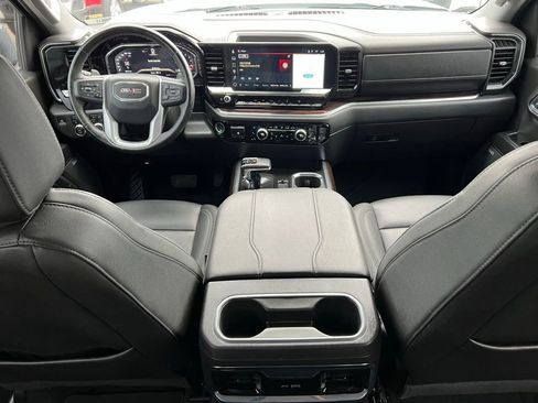 Used 2025 GMC Sierra 1500 SLT w/ SLT Convenience Package image 24