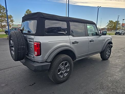 Used 2024 Ford Bronco Big Bend image 4
