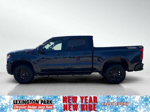Used 2023 Chevrolet Silverado 1500 LT Trail Boss image 3